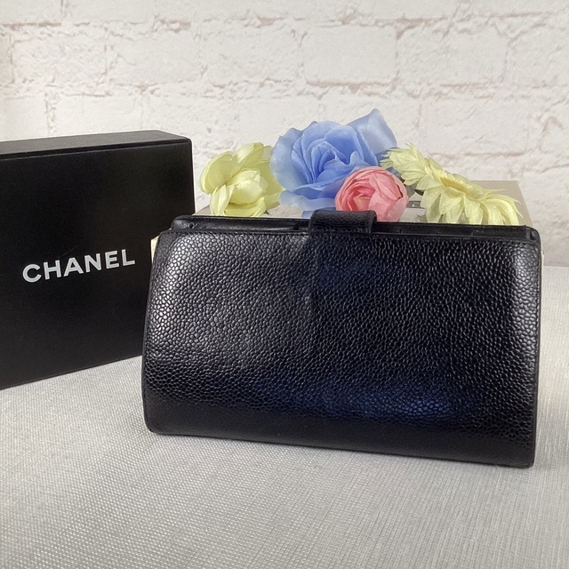 CHANEL(シャネル)のシャネル　ガマ口財布　キャビアスキン　ココマーク　長財布　二つ折り財布　黒 レディースのファッション小物(財布)の商品写真