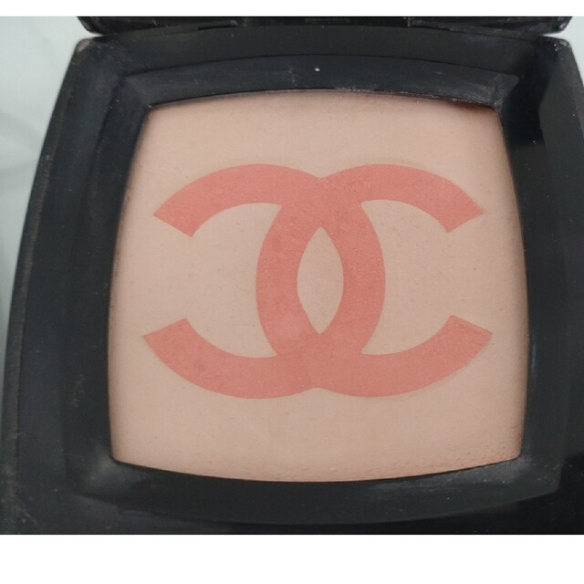 CHANEL(シャネル)のCHANELファンデ＆チーク中古セットで コスメ/美容のベースメイク/化粧品(ファンデーション)の商品写真