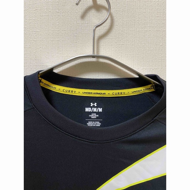 UNDER ARMOUR(アンダーアーマー)の新品　アンダーアーマー　長袖Tシャツ　ロンT  Mサイズ メンズのトップス(Tシャツ/カットソー(七分/長袖))の商品写真