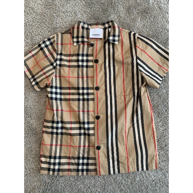 BURBERRY(バーバリー)のバーバリーキッズ　 キッズ/ベビー/マタニティのキッズ服男の子用(90cm~)(ブラウス)の商品写真