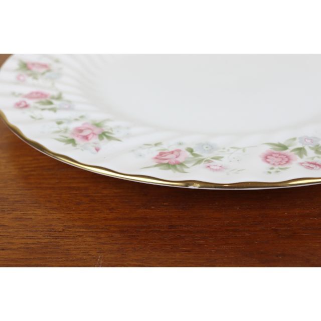 MINTON(ミントン)のミントン　スプリングブーケ　プレート26.5cm　大皿　薔薇　ピンク　セカンド品 インテリア/住まい/日用品のキッチン/食器(食器)の商品写真