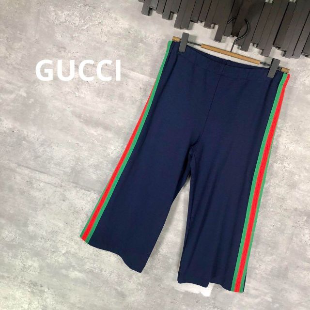 Gucci(グッチ)の『GUCCI』グッチ (10) シェリーラインハーフパンツ レディースのパンツ(その他)の商品写真