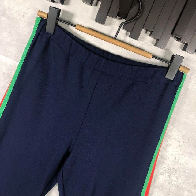 Gucci(グッチ)の『GUCCI』グッチ (10) シェリーラインハーフパンツ レディースのパンツ(その他)の商品写真