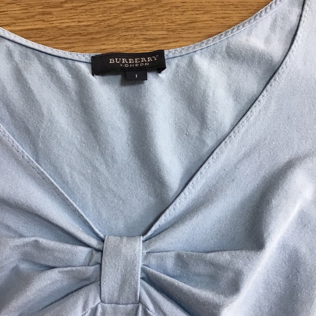 BURBERRY(バーバリー)のバーバリー　ロンドン　T シャツ レディースのトップス(Tシャツ(半袖/袖なし))の商品写真