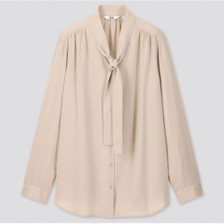 ユニクロ(UNIQLO)のユニクロ レーヨン ボウタイブラウス 長袖 ナチュラル M UNIQLO(シャツ/ブラウス(長袖/七分))