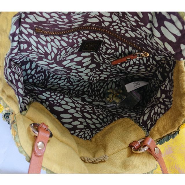 JAMIN PUECH(ジャマンピュエッシュ)の最終値下げ ノベルティ付き ジャマンピュエッシュ ビーズスパンコールレザーバッグ レディースのバッグ(ショルダーバッグ)の商品写真