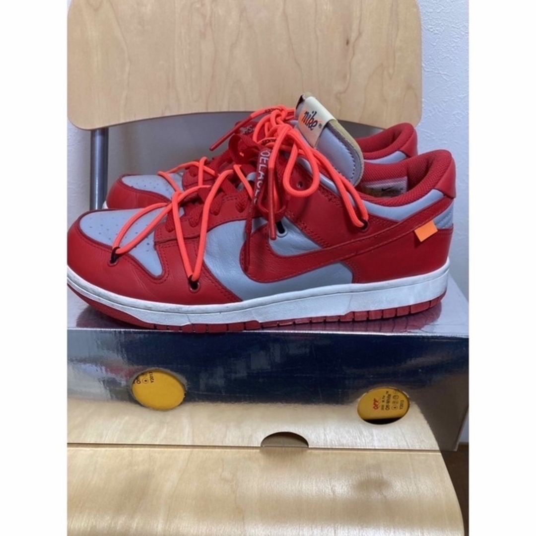 NIKE(ナイキ)のNIKE OFF-WHITE DUNK LOW 27cm 赤灰 メンズの靴/シューズ(スニーカー)の商品写真