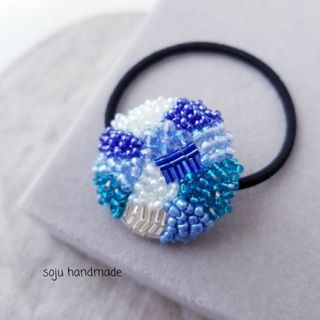 つぶつぶヘアゴム(青)　ビーズ刺繍　ヘアゴム(ヘアアクセサリー)