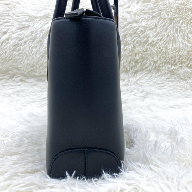 極美品✨ トッズ トートバッグ 肩掛け Dバッグ ブラック レザー レディース