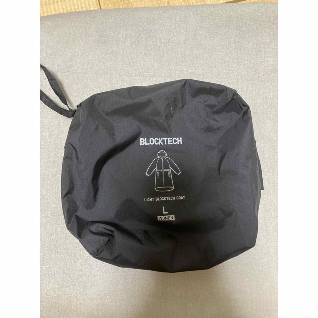 UNIQLO(ユニクロ)のユニクロ ライトブロックテックコート ブラック L ポケッタブル レディースのジャケット/アウター(ロングコート)の商品写真