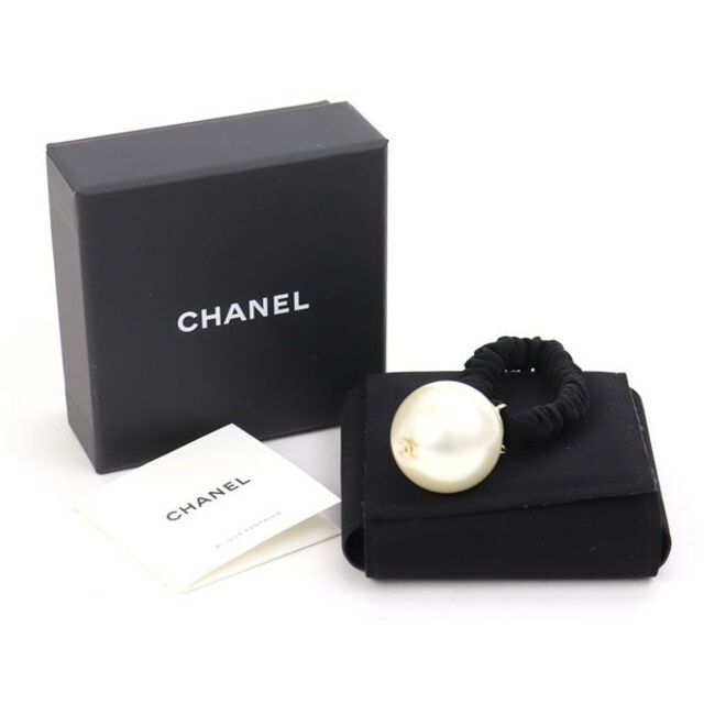 CHANEL(シャネル)のシャネル【CHANEL】ヘアアクセサリー レディースのヘアアクセサリー(ヘアゴム/シュシュ)の商品写真