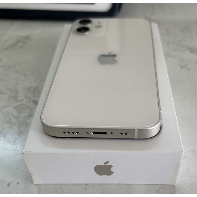 iPhone 12mini 128G 白　SIMフリー スマホ/家電/カメラのスマートフォン/携帯電話(スマートフォン本体)の商品写真