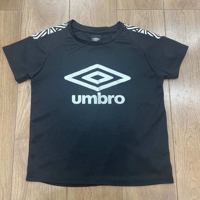 UMBRO(アンブロ)のアンブロ　キッズTシャツ キッズ/ベビー/マタニティのキッズ服男の子用(90cm~)(Tシャツ/カットソー)の商品写真