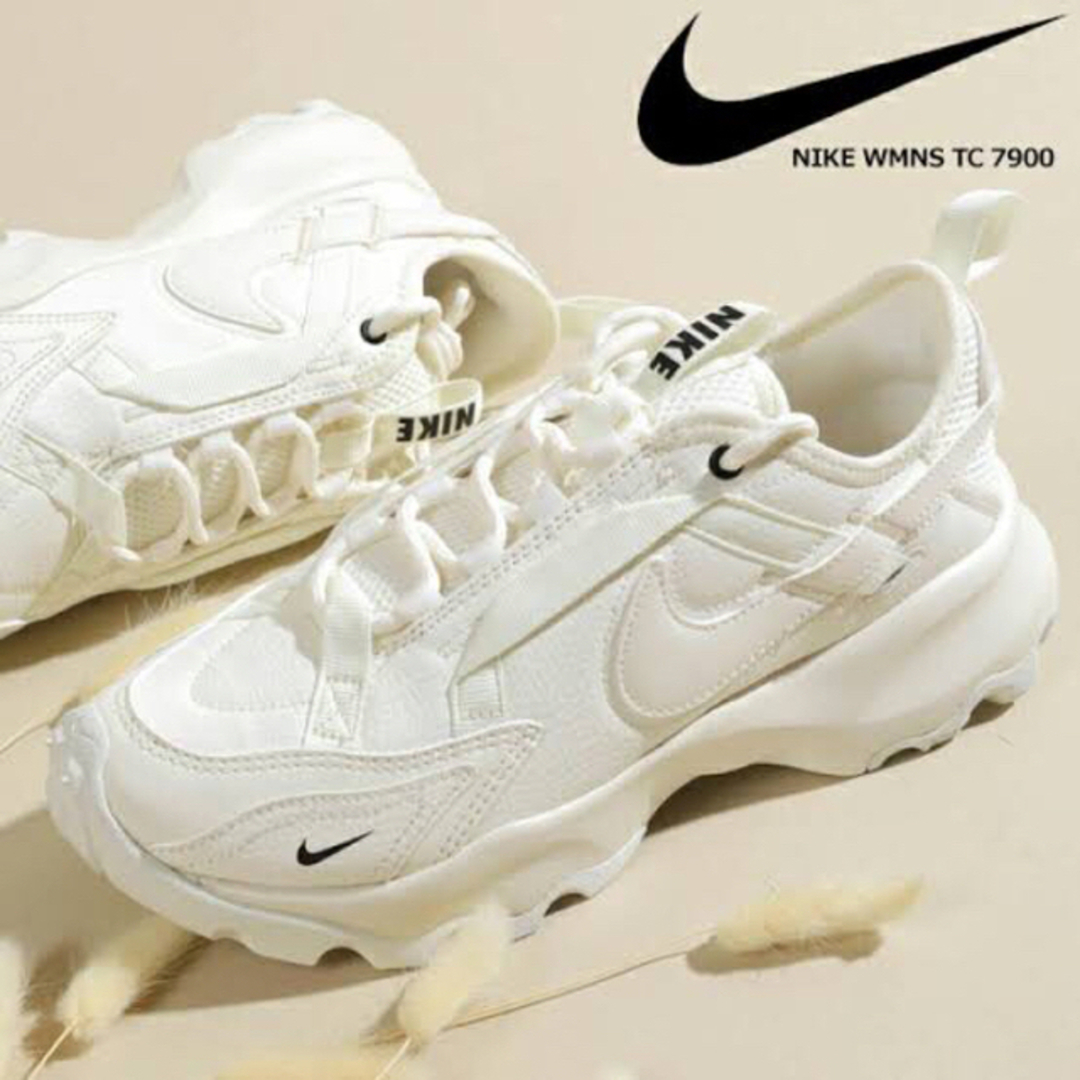 NIKE(ナイキ)の本日限定お値下げ❗️新品未使用　NIKE TC7900 ホワイト22.5 レディースの靴/シューズ(スニーカー)の商品写真