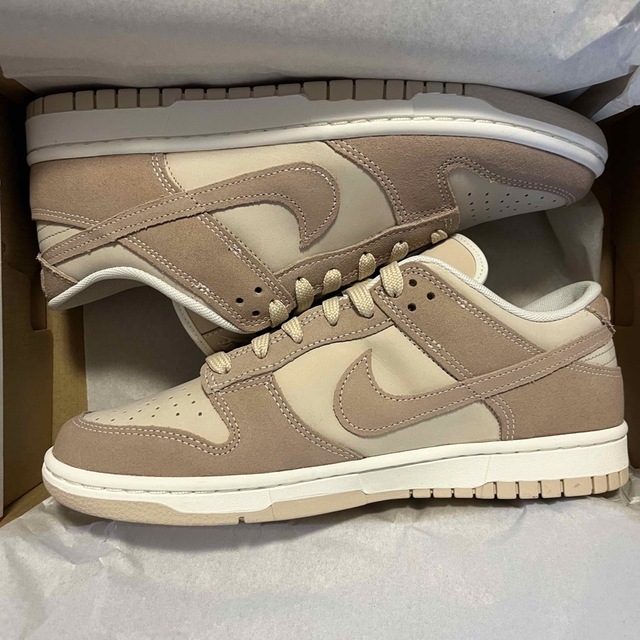 Nike WMNS Dunk Low SE "Sanddrift"