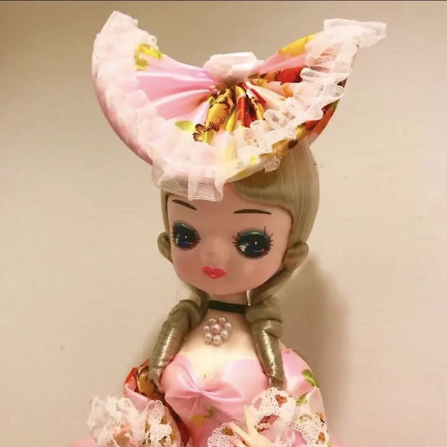 昭和 レトロ オルゴール ポーズ 人形の通販 by ダンボ's shop 昭和 レトロ オルゴール ポーズ 人形の通販 by ダンボ's shop