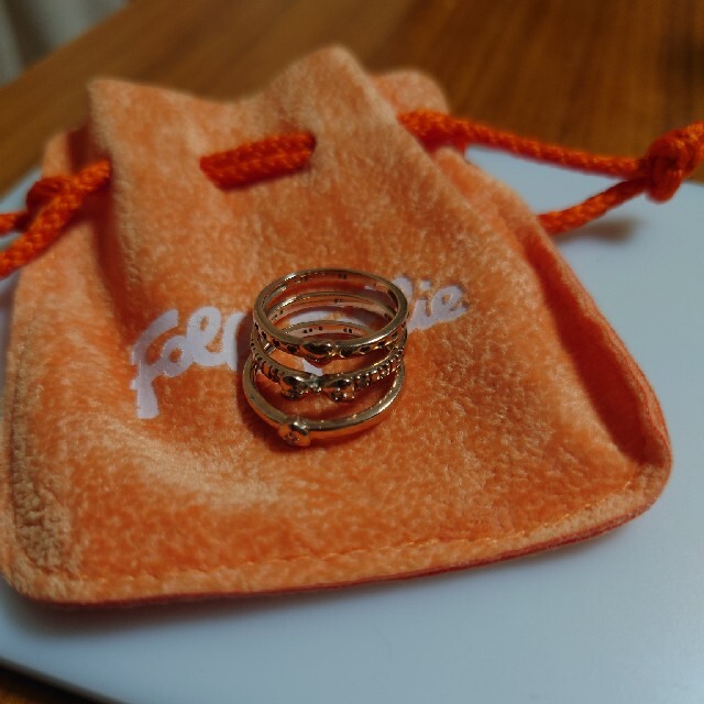 Folli Follie - フォリフォリ k10 ダイヤモンド 0.08ct 3連 Folli Follie - フォリフォリ k10 ダイヤモンド 0.08ct 3連