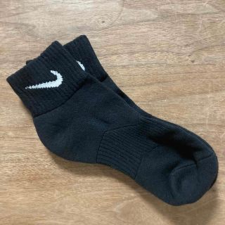 ナイキ(NIKE)のたまみ様専用　新品　NIKE ソックス　黒　21-23cm ？(１足)(靴下/タイツ)