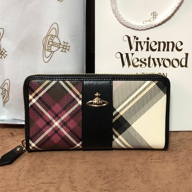 好評新作】 Vivienne Westwood - ヴィヴィアンウエストウッド 長財布の