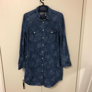 ギャップ(GAP)のGAP 花柄ロングデニムワンピース(ロングワンピース/マキシワンピース)