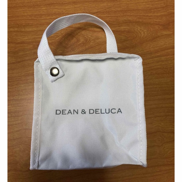 DEAN & DELUCA(ディーンアンドデルーカ)のDEAN &DELUCA☆ミニ保冷バッグ レディースのバッグ(エコバッグ)の商品写真