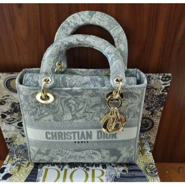 品質保証 Christian Dior - クリスチャンディオール 限定デザイン