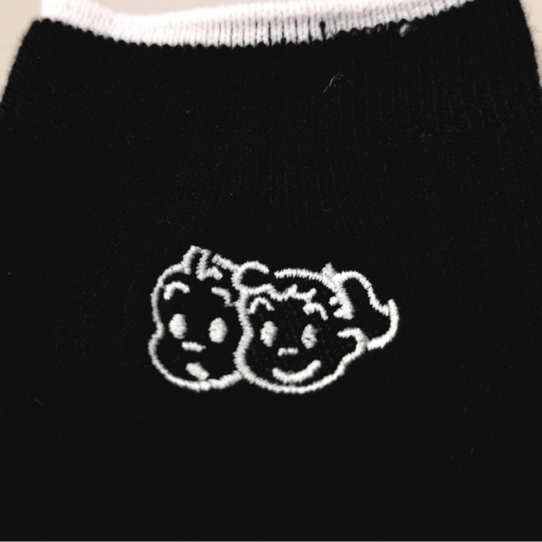 靴下屋(クツシタヤ)の↓値下げ【新品】縄柄刺繍靴下＊黒色／タビオ靴下屋オサムグッズOSAMUGOODS レディースのレッグウェア(ソックス)の商品写真