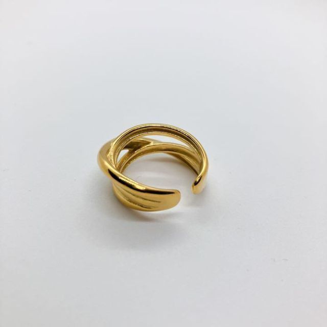 【新品】ゴールド リング シンプル　ラインクロス レディースのアクセサリー(リング(指輪))の商品写真
