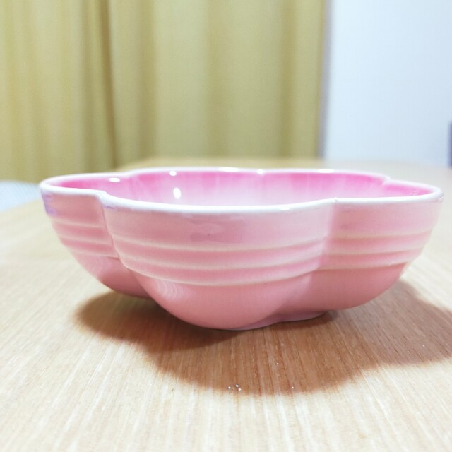 LE CREUSET(ルクルーゼ)のル・クルーゼ　フラワー小皿 インテリア/住まい/日用品のキッチン/食器(食器)の商品写真