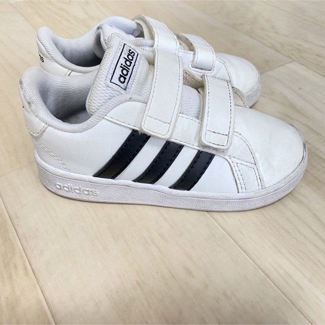 adidas(アディダス)のadidas★キッズスニーカー キッズ/ベビー/マタニティのキッズ靴/シューズ(15cm~)(スニーカー)の商品写真