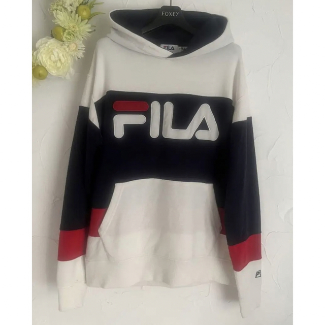 FILA(フィラ)の値下げ　フィラ　パーカー　スウェット　デカロゴ刺繍　バイカラー　オーバーサイズ メンズのトップス(パーカー)の商品写真