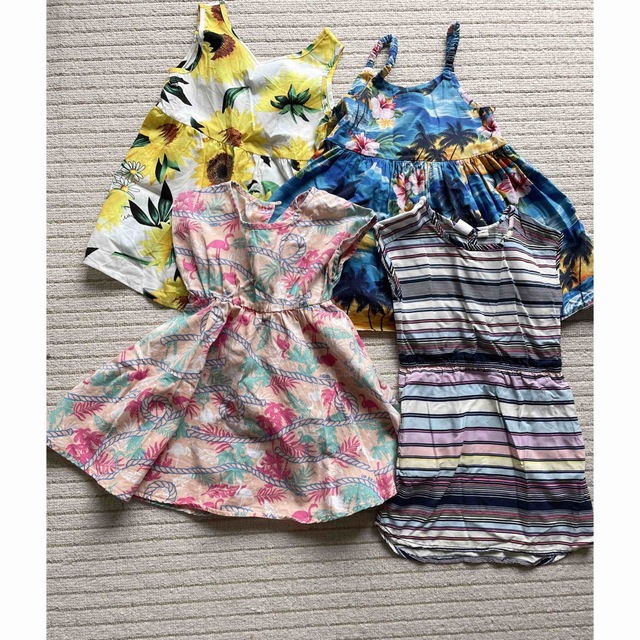 GAP Kids(ギャップキッズ)の女の子　110 夏服半袖　ワンピースなどまとめ売り キッズ/ベビー/マタニティのキッズ服女の子用(90cm~)(ワンピース)の商品写真