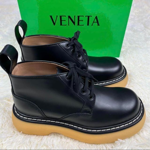 Bottega Veneta(ボッテガヴェネタ)の新品未使用 BOTTEGA VENETA バウンス ブーツ ブラック 37 レディースの靴/シューズ(ブーツ)の商品写真