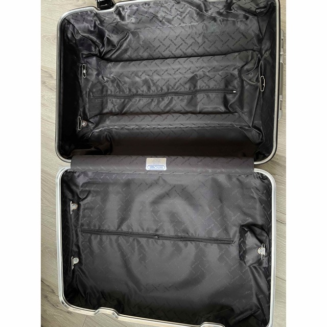 RIMOWA(リモワ)の【良品】ルフトハンザ リモワ 2輪 31L 機内持ち込み可 メンズのバッグ(トラベルバッグ/スーツケース)の商品写真