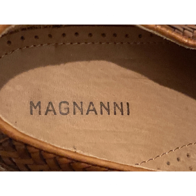 MAGNANNI(マグナーニ)のスペイン王室御用達、お洒落なドレスシューズ　EU41(約26センチ) メンズの靴/シューズ(ドレス/ビジネス)の商品写真