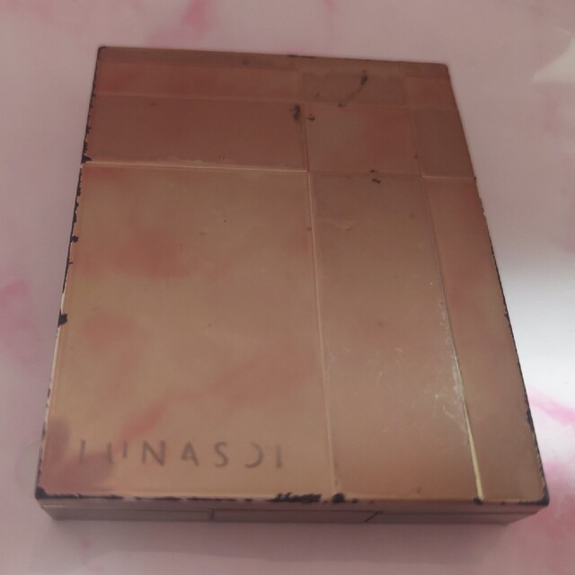 LUNASOL(ルナソル)のLUNASOLアイシャドウ　ピンク コスメ/美容のベースメイク/化粧品(アイシャドウ)の商品写真