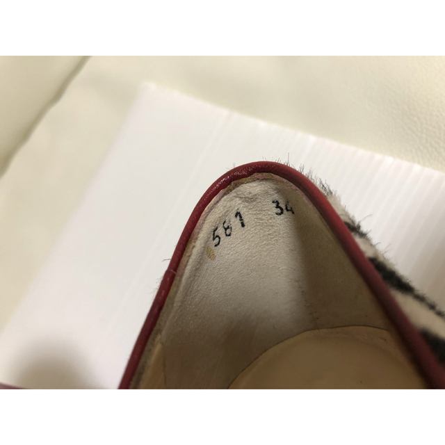 Christian Louboutin(クリスチャンルブタン)のChristian Louboutin ゼブラ柄 ハラコ パンプス 34 レディースの靴/シューズ(ハイヒール/パンプス)の商品写真