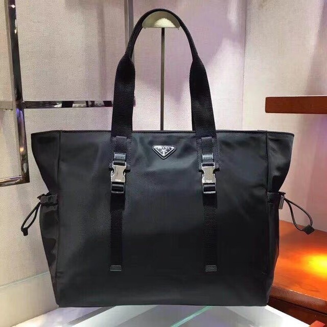 PRADA Re Nylon xサフィアーノレザー トートバッグ 【特別訳あり特価