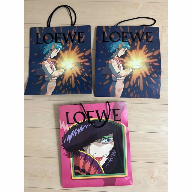 LOEWE　ハウルの動く城　荒れ地の魔女　ショッパーのサムネイル