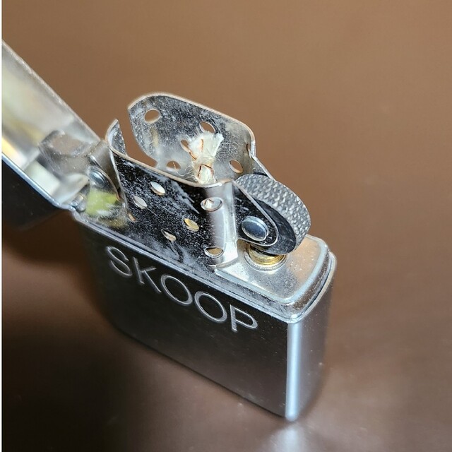 ZIPPO(ジッポー)の【未使用・当時品・貴重】SOS SKOOP　購入特典ZIPPO エンタメ/ホビーのタレントグッズ(ミュージシャン)の商品写真