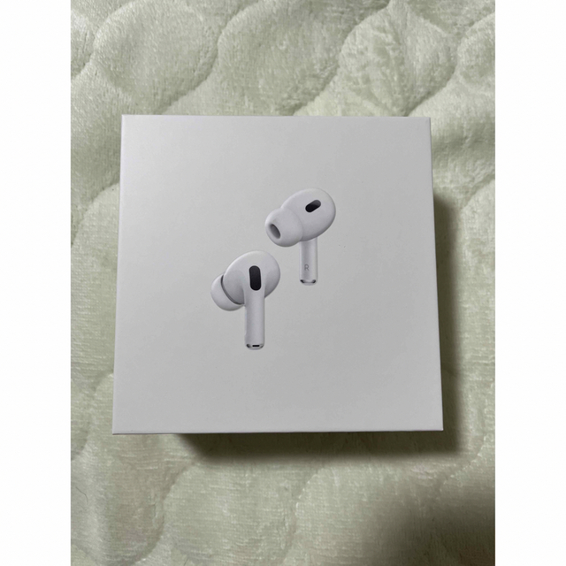 Apple(アップル)のAir pods pro 第二世代　AppleCare加入　未開封 スマホ/家電/カメラのオーディオ機器(ヘッドフォン/イヤフォン)の商品写真