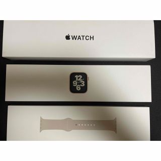 アップルウォッチ(Apple Watch)の【極美品】アップル　Apple Watch SE 40mm GPSモデル(その他)