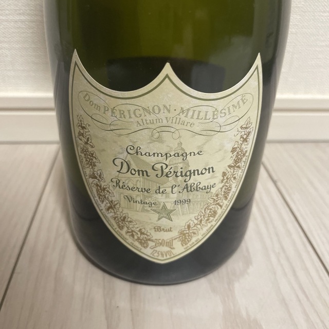Dom Pérignon(ドンペリニヨン)のドンペリニョン　ラベイ　ゴールド　1999  空き瓶  インテリア/住まい/日用品のキッチン/食器(容器)の商品写真