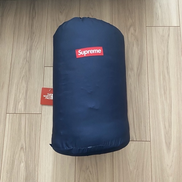 新品未使用 Supreme North Face Sleeping bag 新品未使用 Supreme North Face Sleeping bag