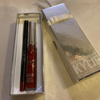 カイリーコスメティックス(Kylie Cosmetics)のKYLIE リップキット(口紅)