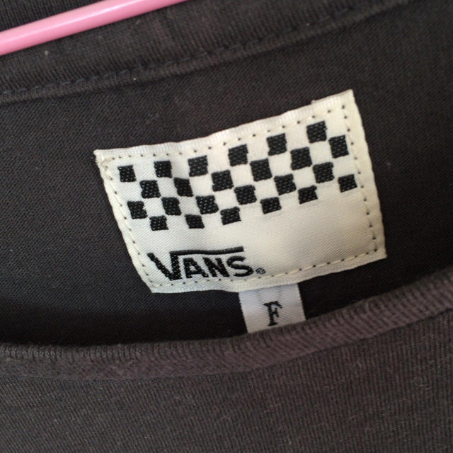 VANS(ヴァンズ)のVANS レディースのトップス(Tシャツ(半袖/袖なし))の商品写真