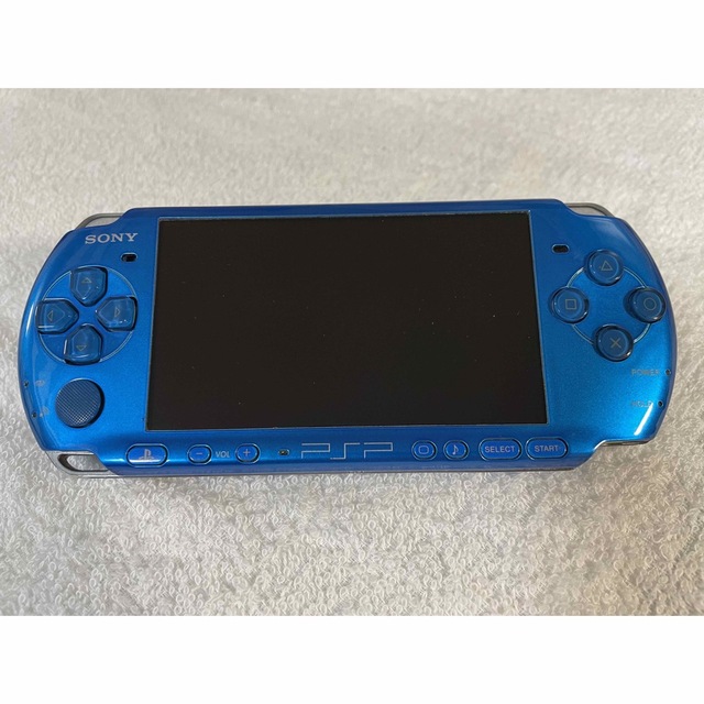 PlayStation Portable(プレイステーションポータブル)の☆良品☆　PSP-3000  バイブラントブルー エンタメ/ホビーのゲームソフト/ゲーム機本体(携帯用ゲーム機本体)の商品写真