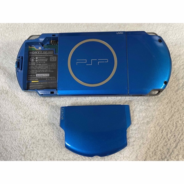 PlayStation Portable(プレイステーションポータブル)の☆良品☆　PSP-3000  バイブラントブルー エンタメ/ホビーのゲームソフト/ゲーム機本体(携帯用ゲーム機本体)の商品写真