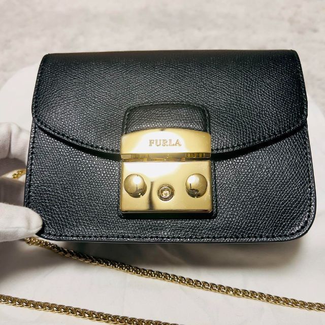 FURLA フルラ　新品　メトロポリス・ミニ　ショルダーバッグ　レザー ブラック