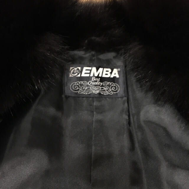 エンバ ブラックフォックスファー  コート レディースのジャケット/アウター(毛皮/ファーコート)の商品写真